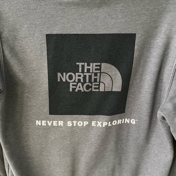 North Face Hoodie Sweatshirt - Picture 5 of 6